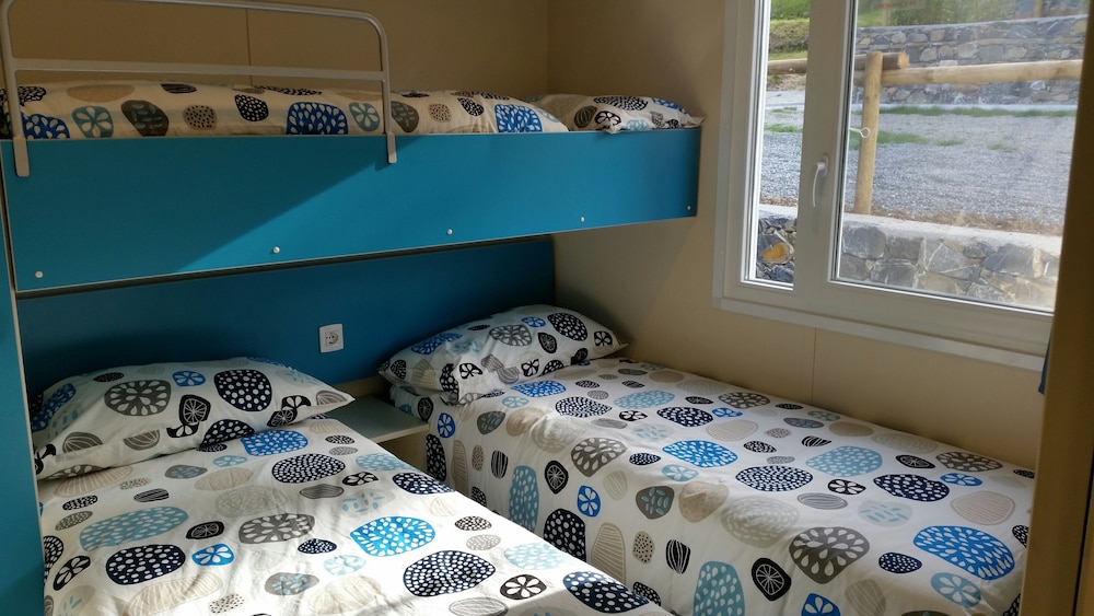 Mobile Home photo 2