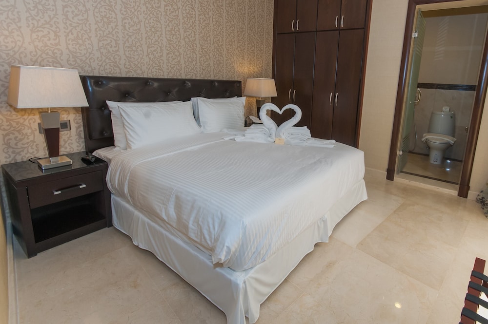 Standard Suite, 1 Bedroom photo 2