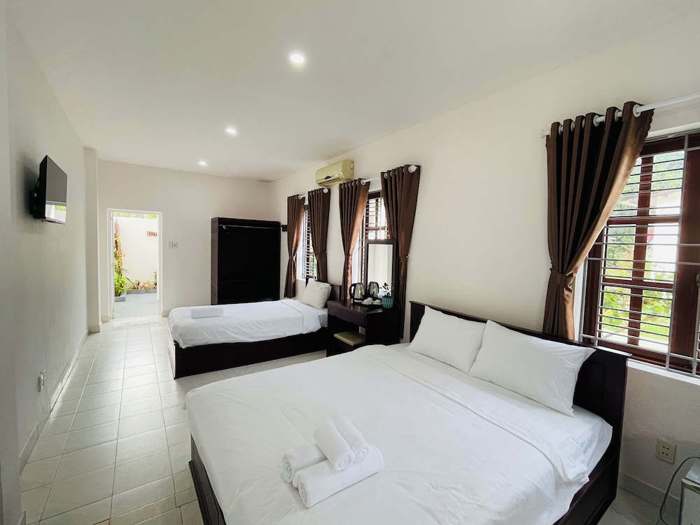 Triple Room, Air conditioning, Pool View photo 1