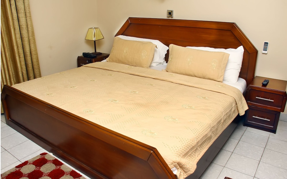Executive Suite photo 2