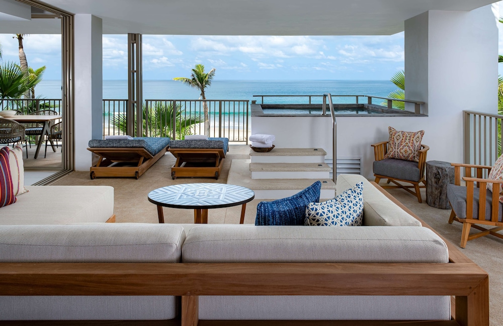 Premier Suite, 1 King Bed, Private Pool, Oceanfront