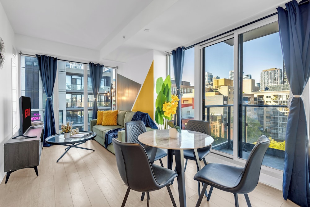 Luxury Suite, Balcony, City View