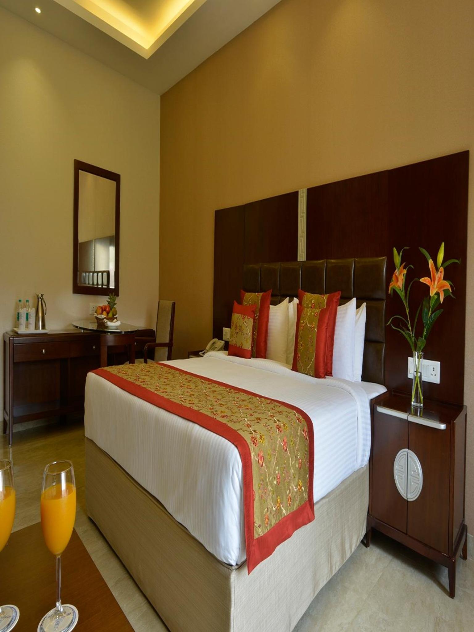 Deluxe Double or Twin Room photo 3