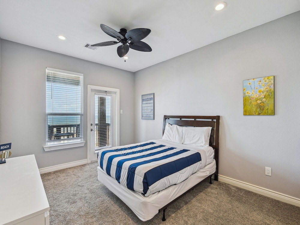House, Multiple Beds, Balcony, Ocean View photo 3