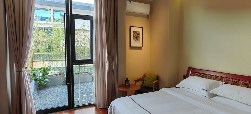 Elite Double Room, Patio, Garden View