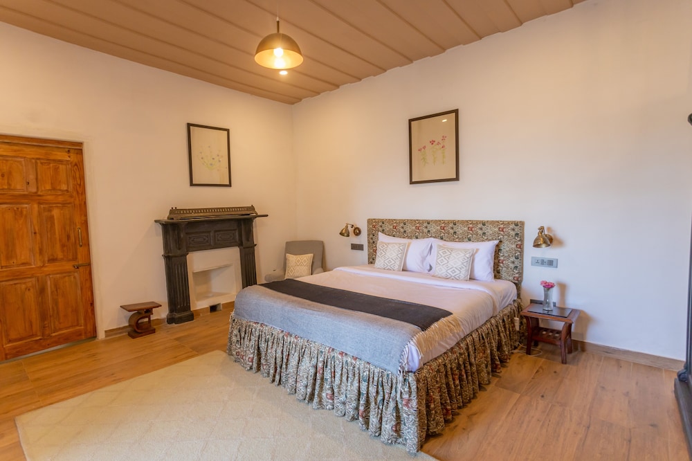Classic Double Room