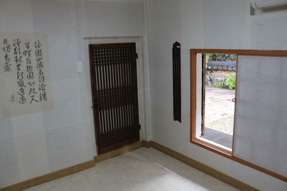 Traditional Room (Sangbang) photo 1