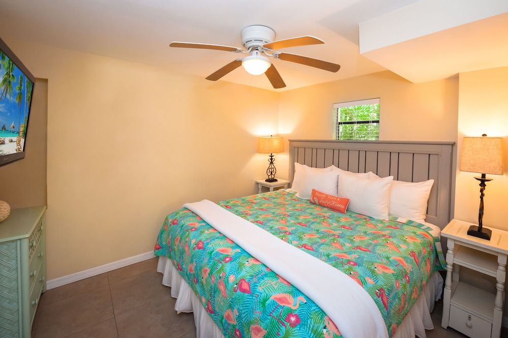 Dolphin Suite photo 2