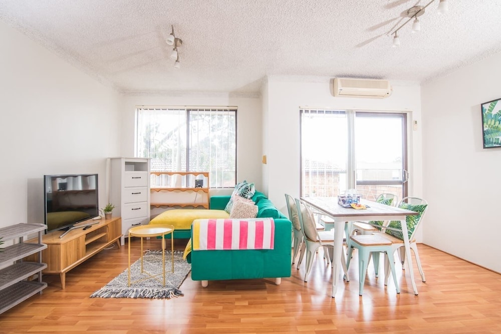 Apartment (2 Bedrooms)