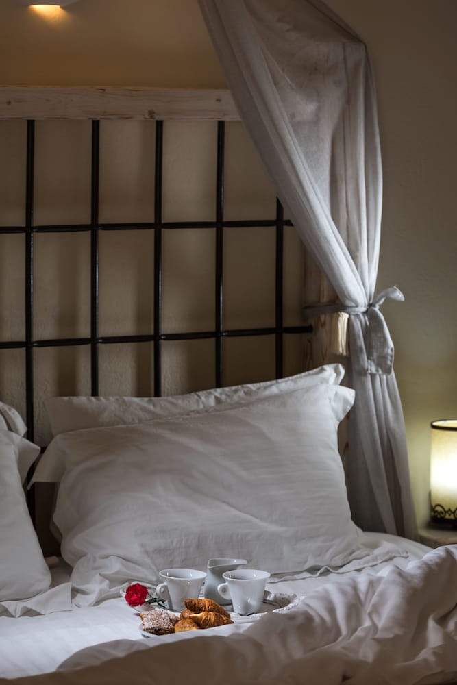Romantic Suite Sunset View - Photo 1