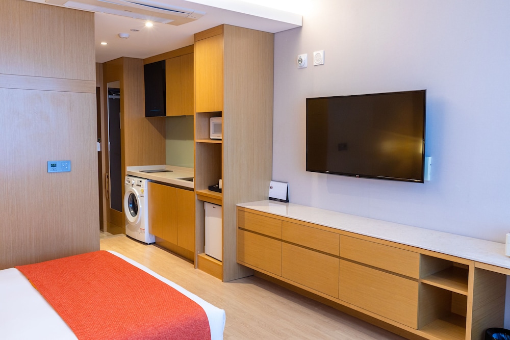 Deluxe Family Twin Room, Ocean View photo 2
