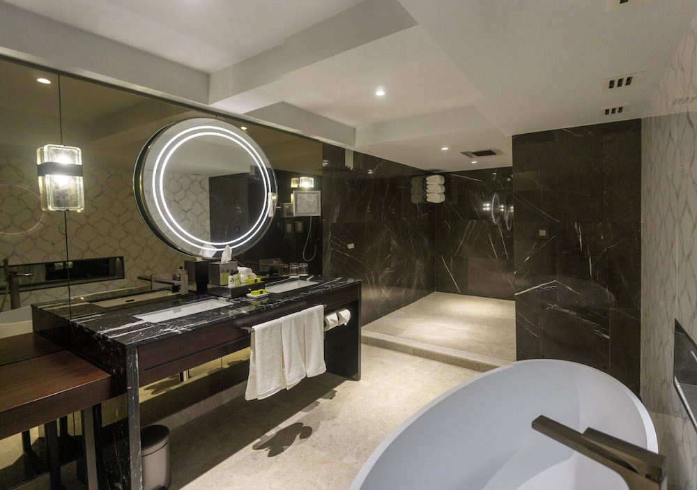 Presidential Suite, 1 Twin Bed