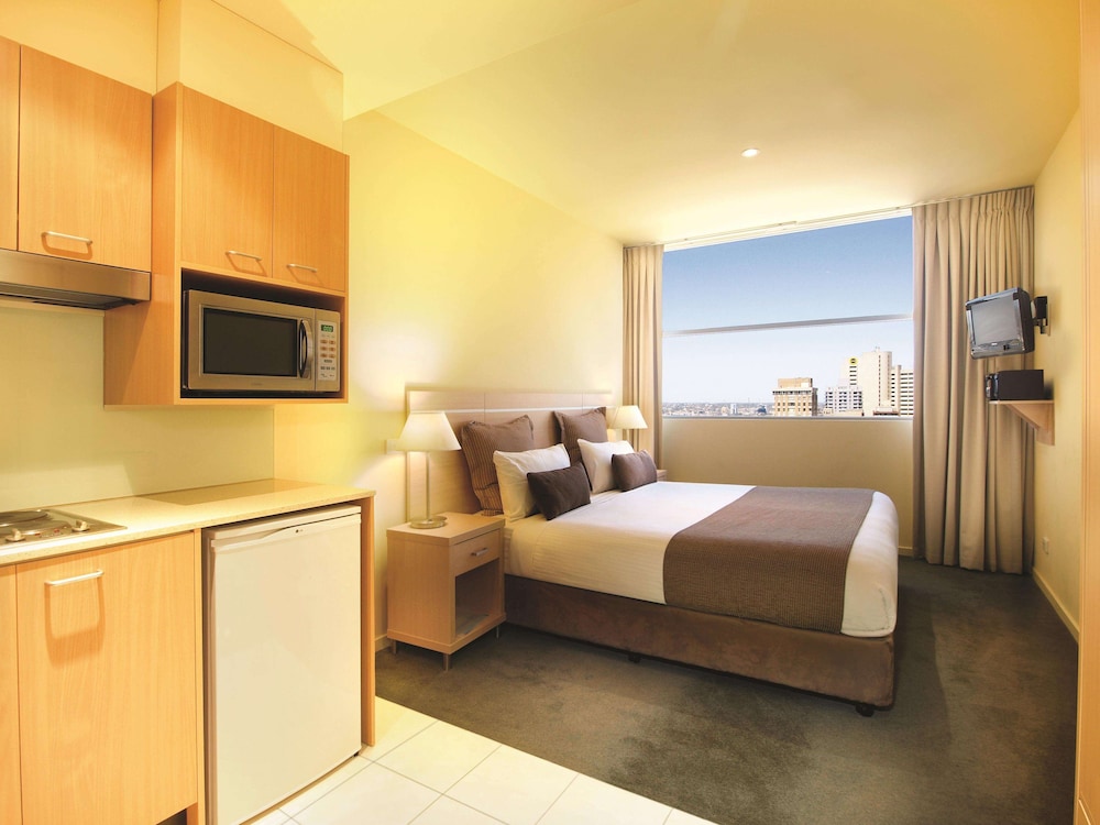 Studio Apartment  (No Housekeeping) thumbnail 6