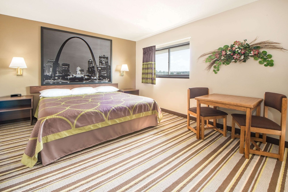 Suite, 1 King Bed photo 1