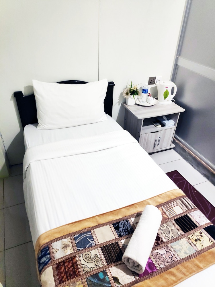 Single Room photo 3