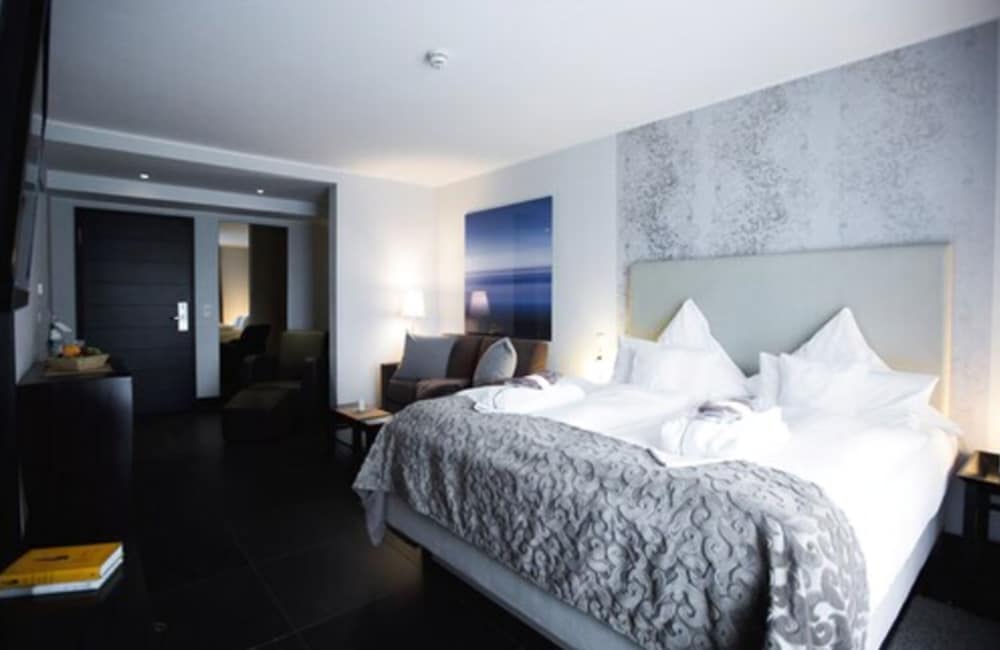 Junior Suite - Photo 1