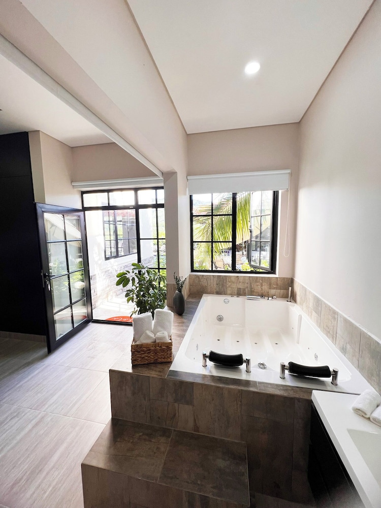 Premium Room photo 2