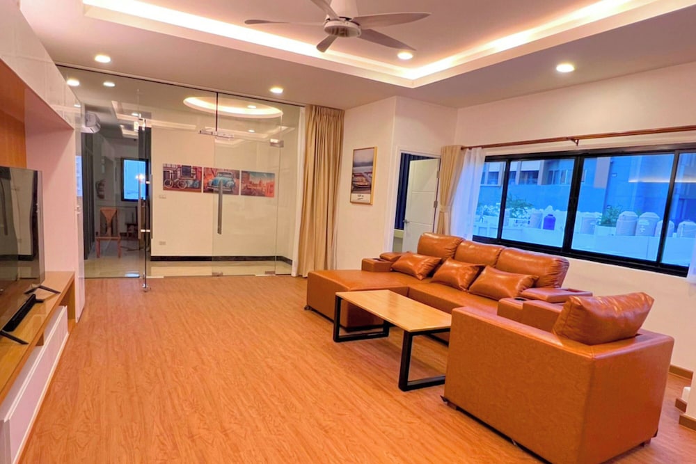 Family Penthouse - Photo 4