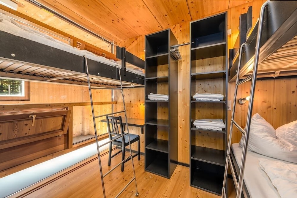 Superior Apartment, 2 Bedrooms, Mountain View photo 2