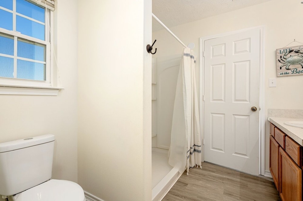 House, 3 Bedrooms photo 3