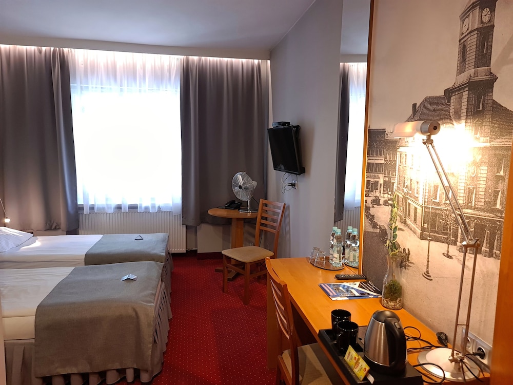 Standard Twin Room photo 3