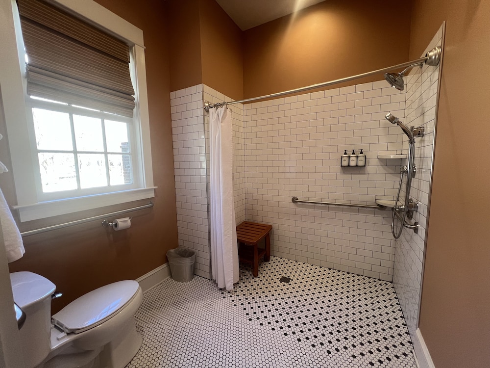 The Prytania Garden Room photo 3