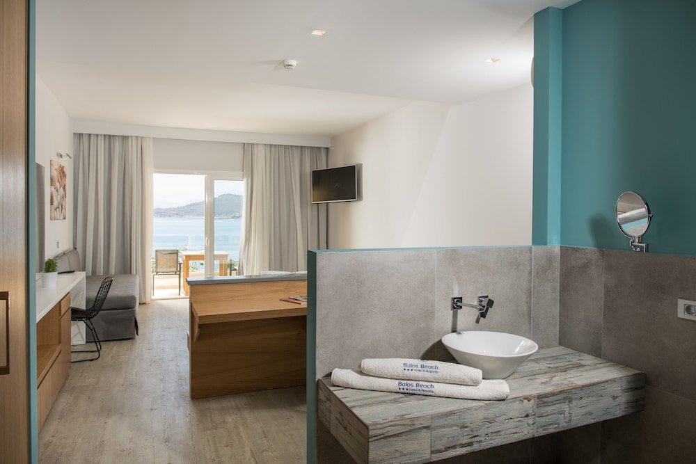 Superior Double Room, Sea View photo 3