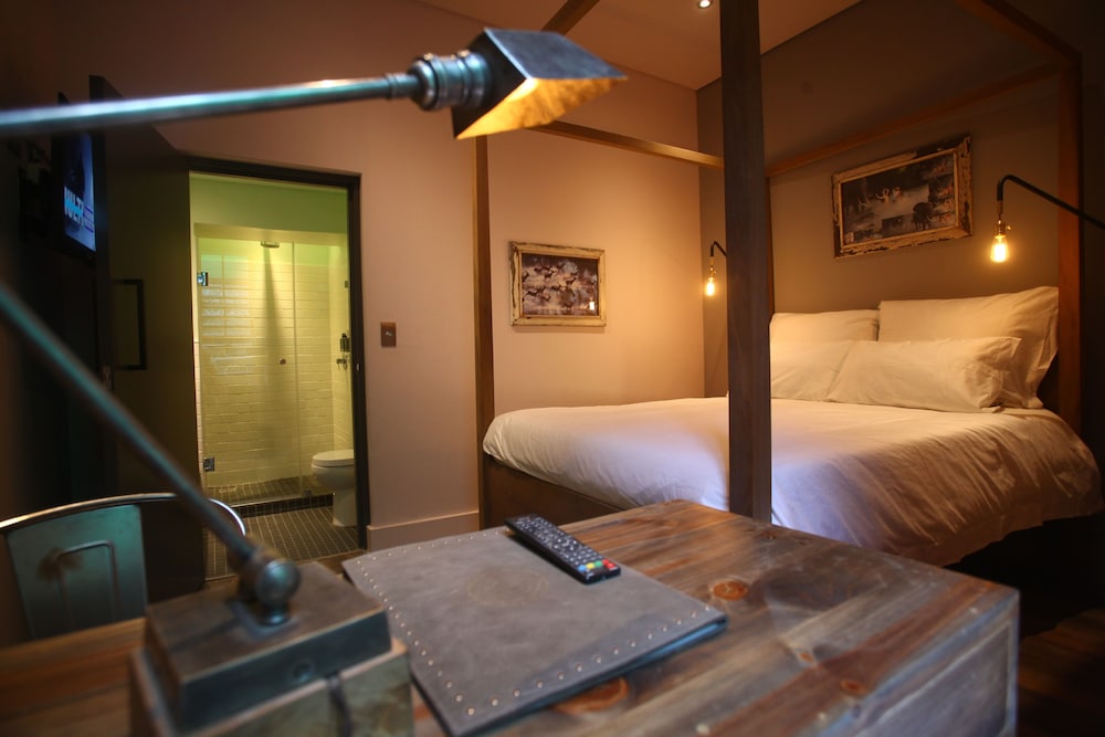 Room (8) photo 1