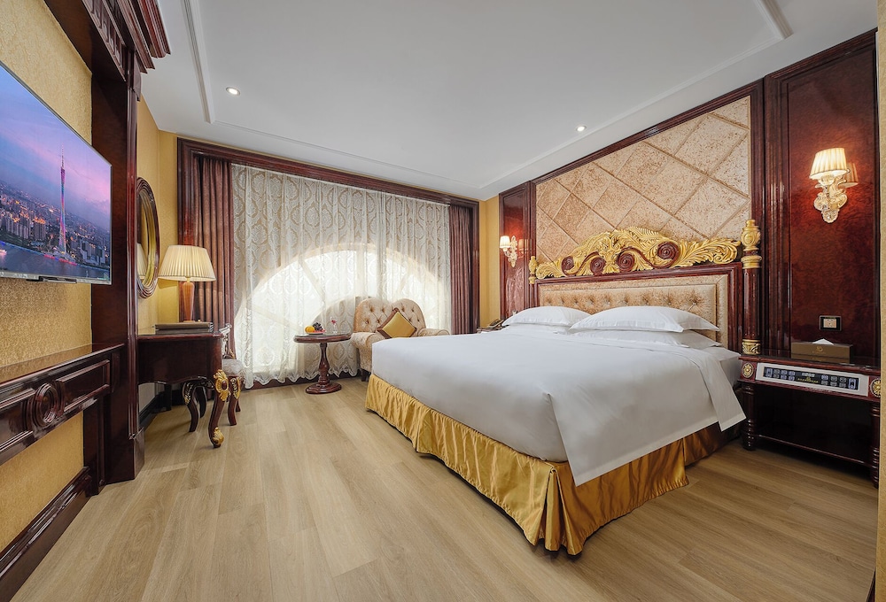 Business Suite photo 1