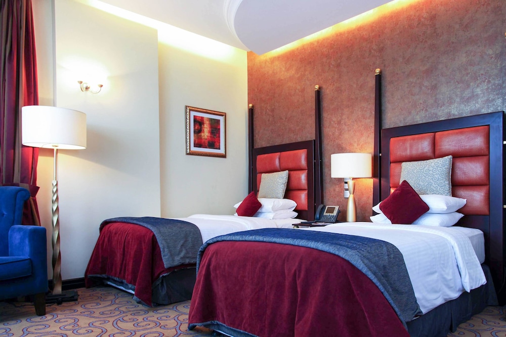 Suite, 2 Bedrooms, City View photo 3