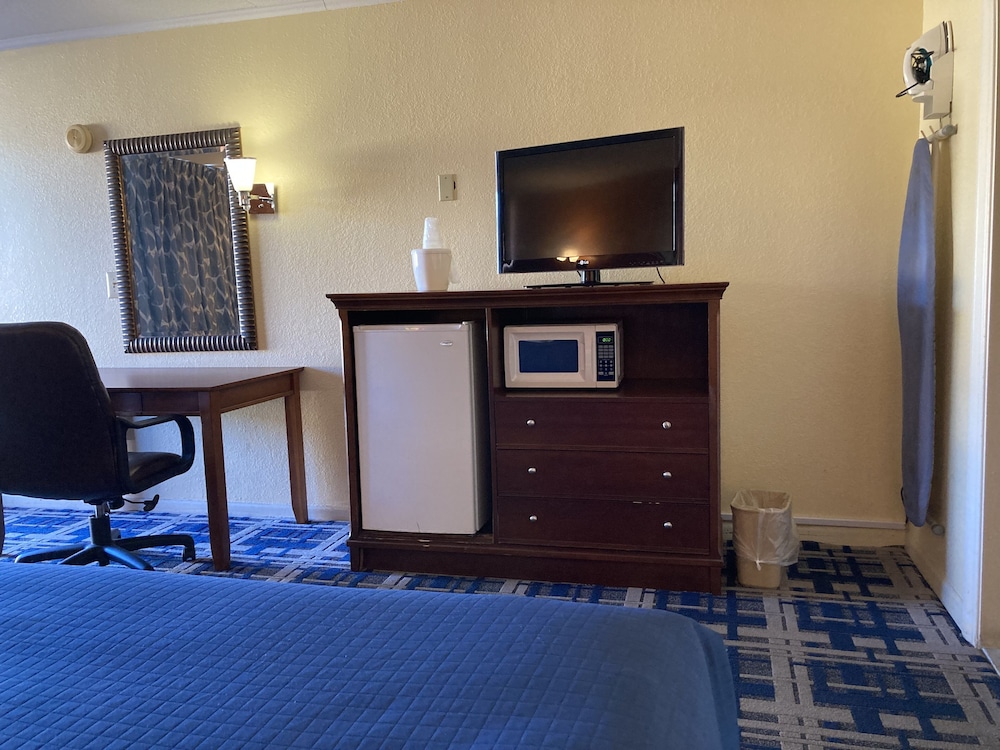 Standard Room, 1 Bedroom, Non Smoking photo 2