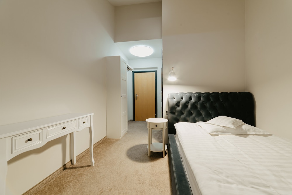 Exclusive Single Room, 1 Large Twin Bed photo 3