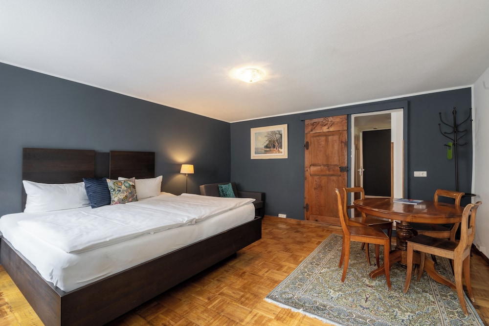 Suite, Balcony - Photo 6