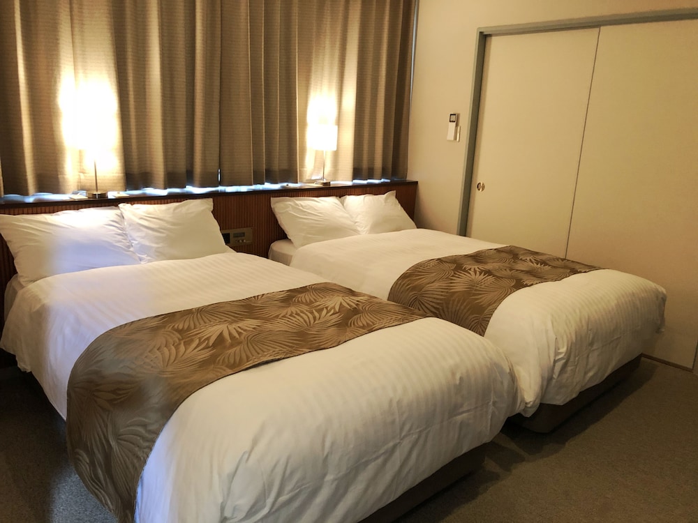 Annex Building Japanese-Western Style Room B with Balcony, Halfboard with Italian Dinner, NonSmoking