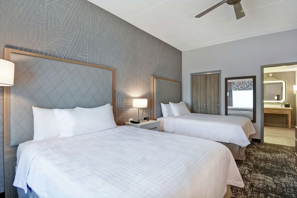 Suite, 1 Bedroom, Accessible, Bathtub - Photo 1