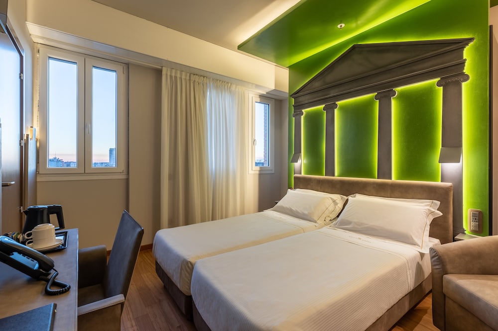 Superior Double Room Single Use, 1 Double Bed, Tower thumbnail 5