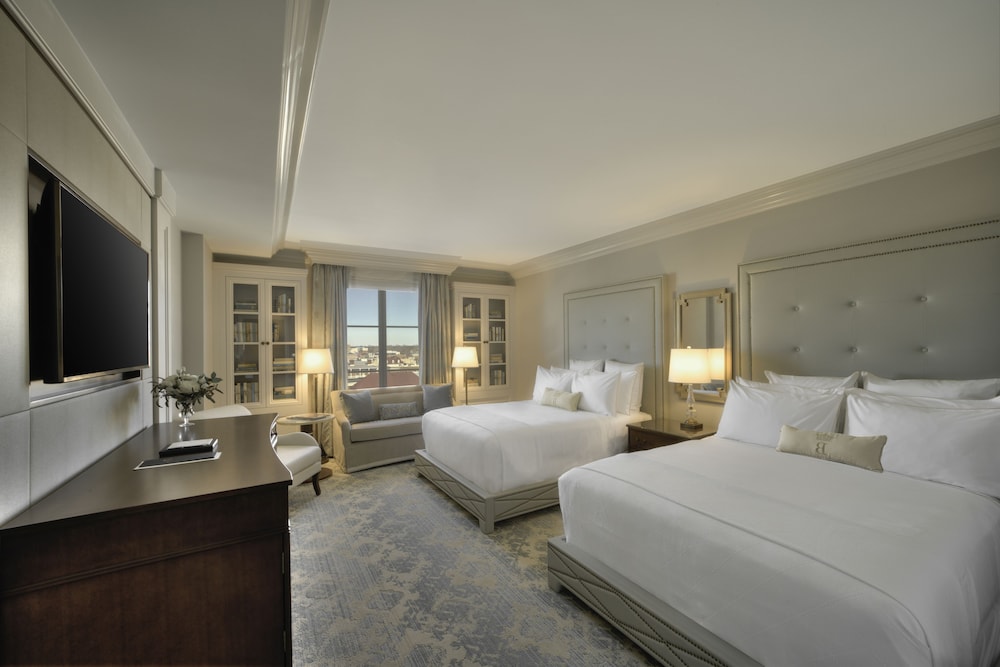 Deluxe Room, 2 Queen Beds, Accessible photo 3