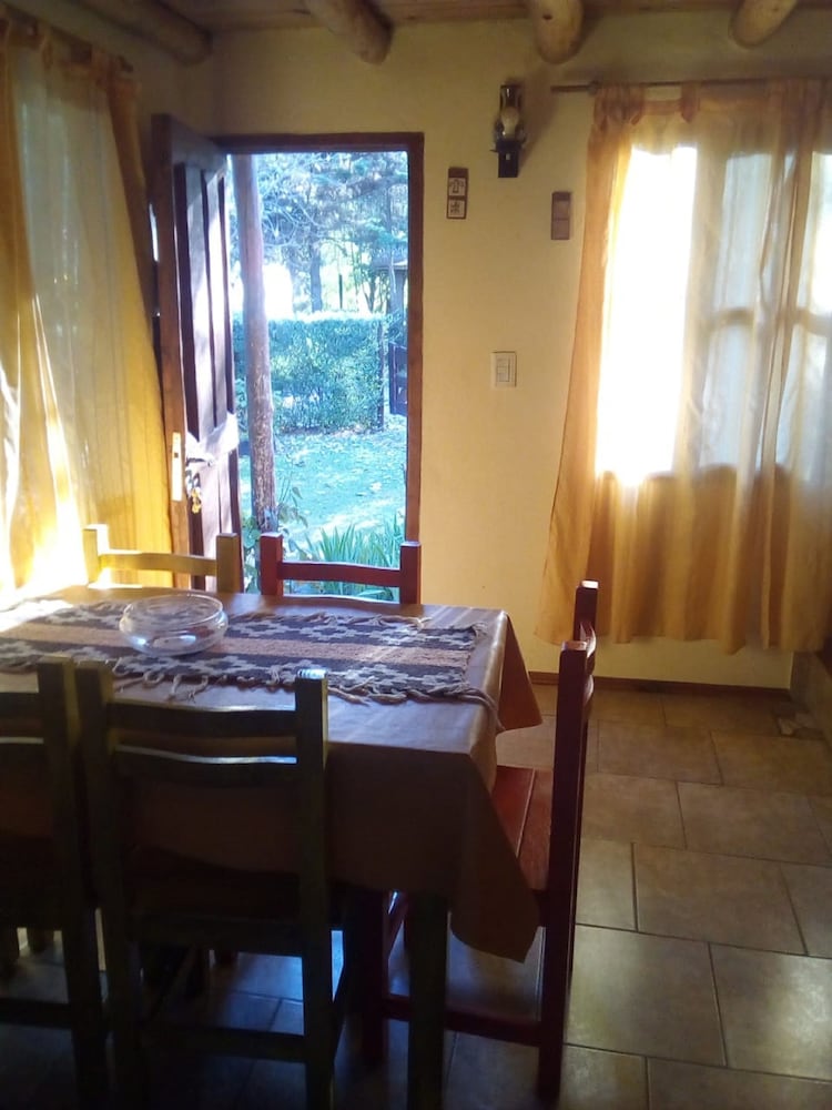Family Cabin, 2 Bedrooms, Private Bathroom (5 Guests) photo 3