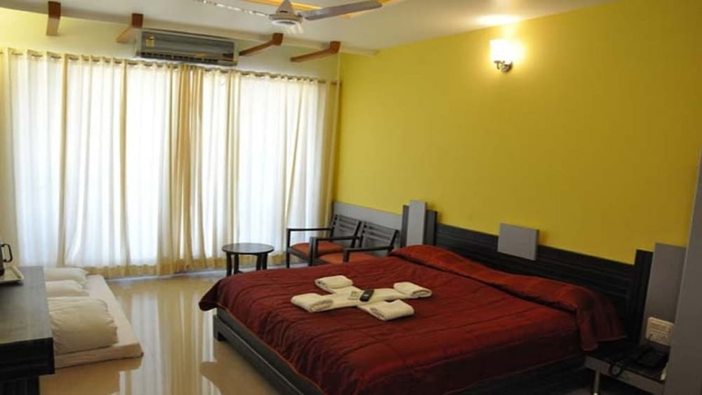 Executive Double Or Twin Room, 1 Queen Bed, City View, Executive Level photo 2