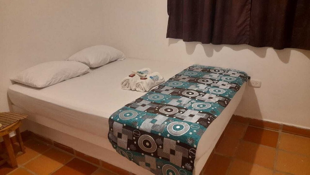 Basic Double Room, 1 Bedroom, Mountain View photo 2