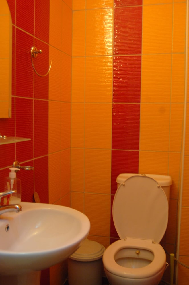 Quadruple Room, Shared Bathroom photo 2