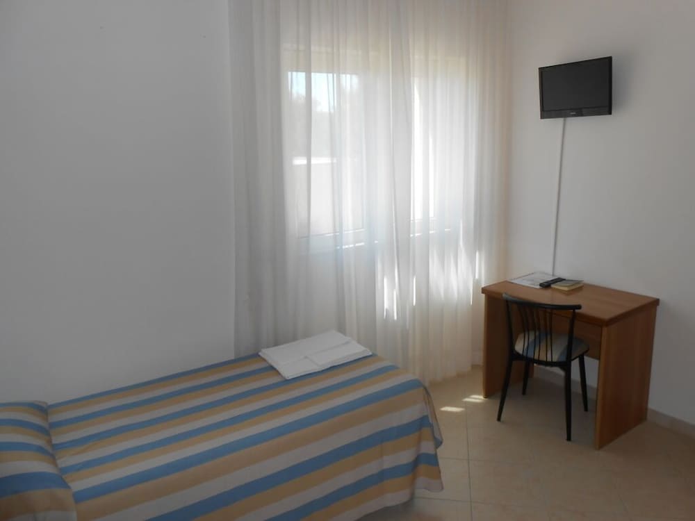 Basic Single Room