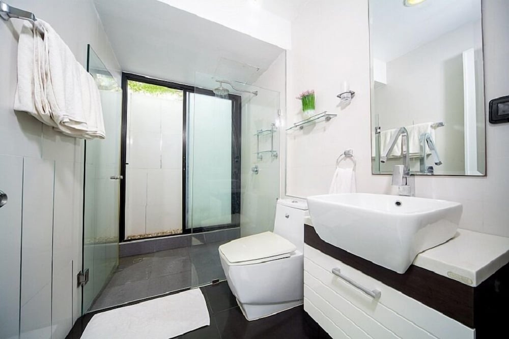 4-Bedroom Private Pool Villa photo 3