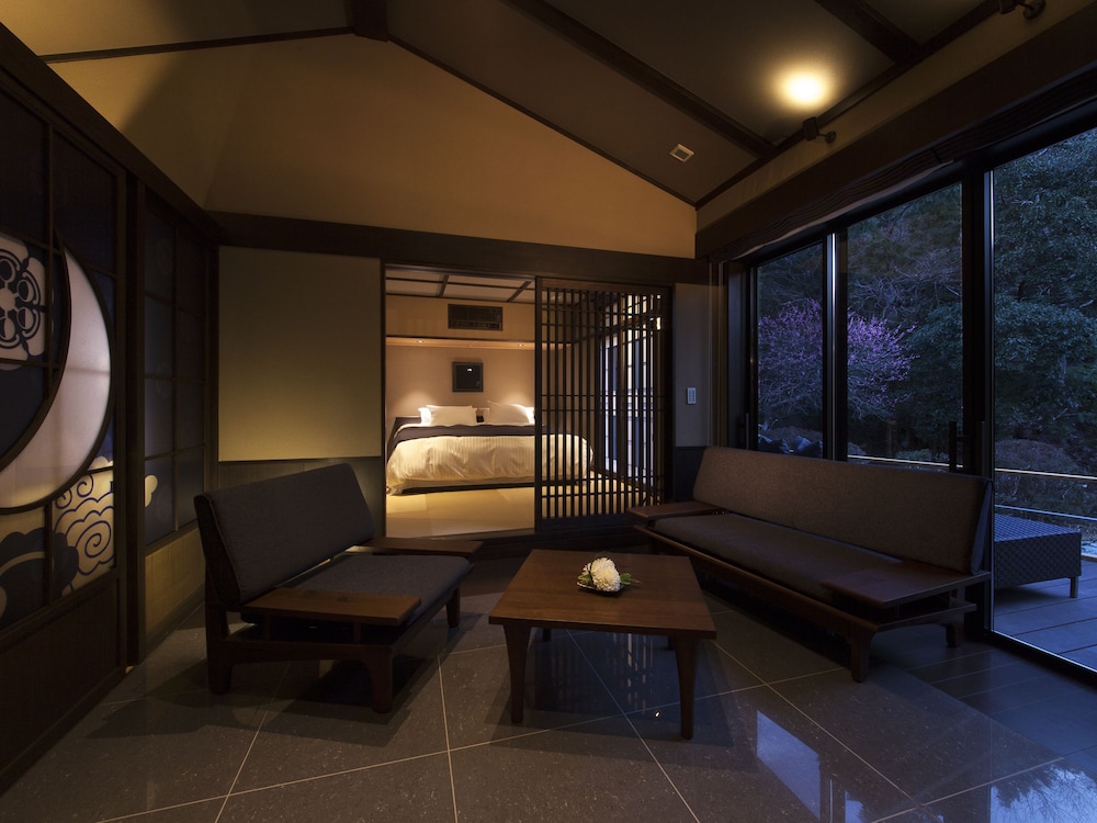 Japanese Western Style Room with Private Open-air Bath (Double or Twin, Run of the House) photo 2