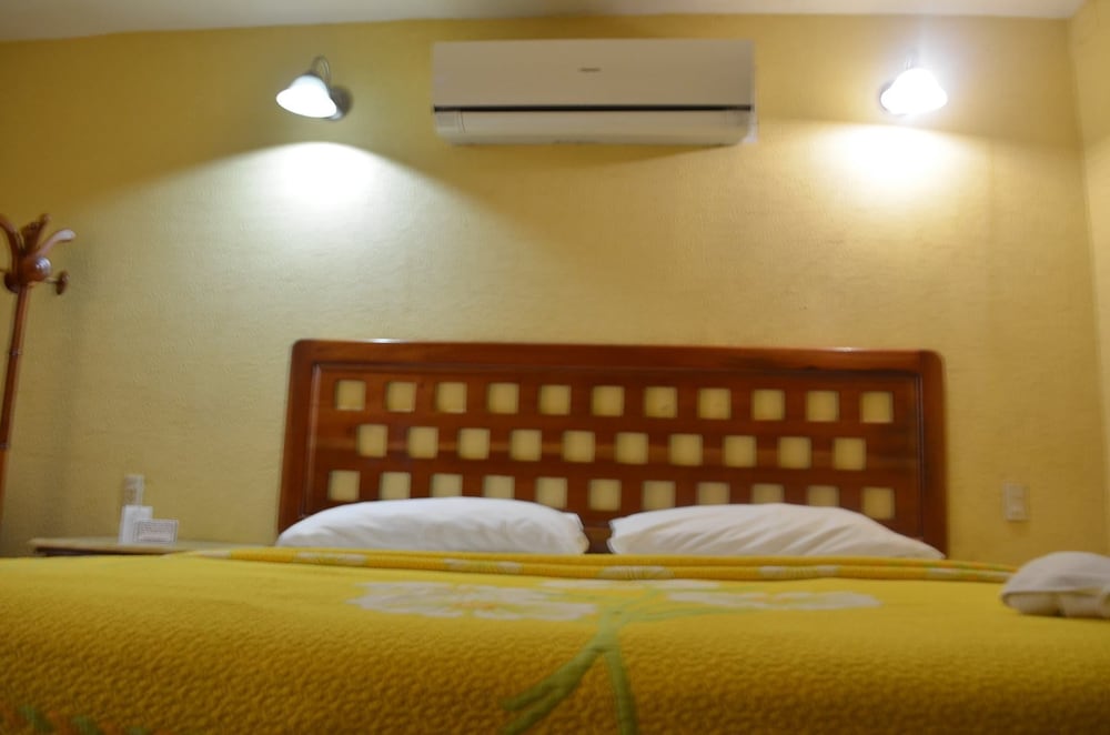 Standard Room photo 2