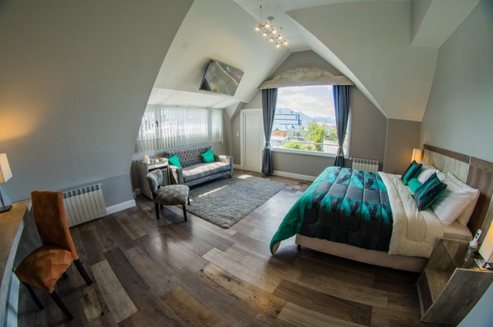 Superior Studio Suite, Bay View