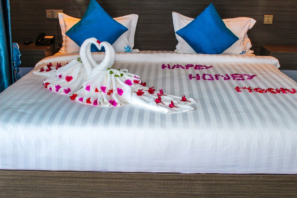 Superior Double Room, Pool View photo 1