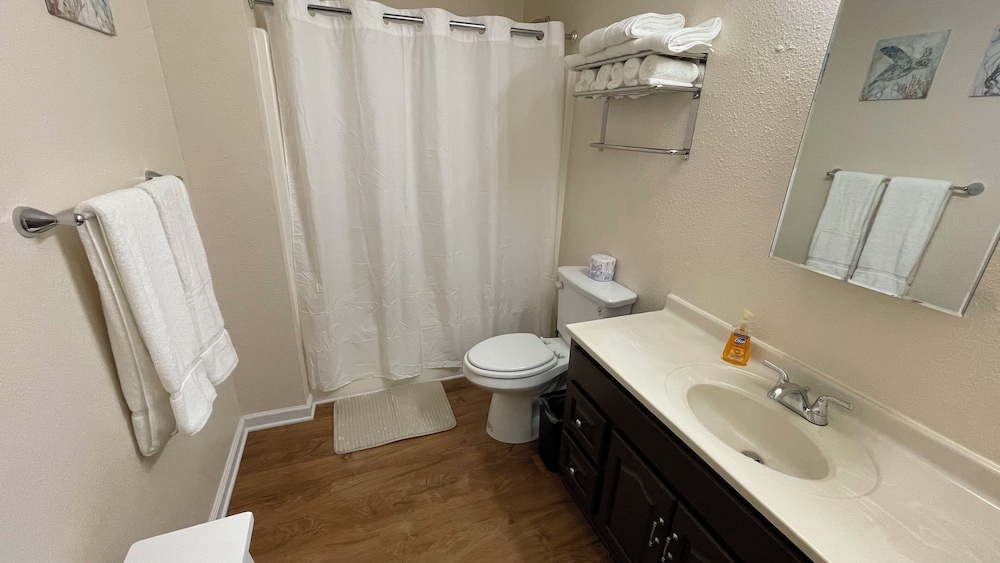 Deluxe Suite (2nd Floor) photo 3