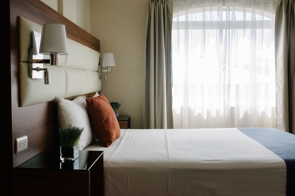 Junior Double Room, 2 Double Beds, City View, Tower - Photo 3