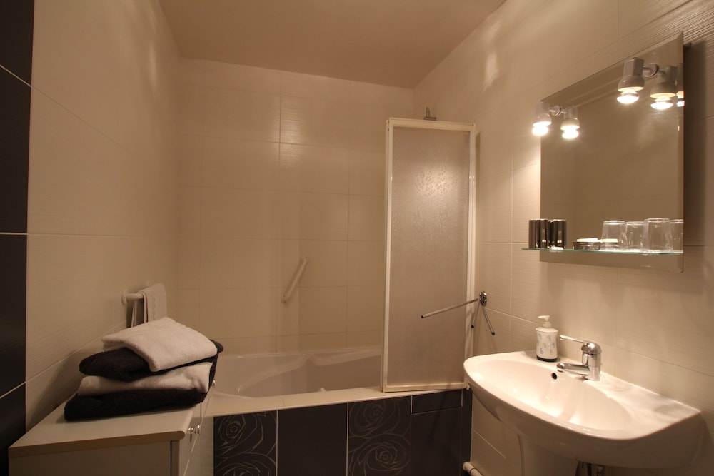Classic Double Room photo 3